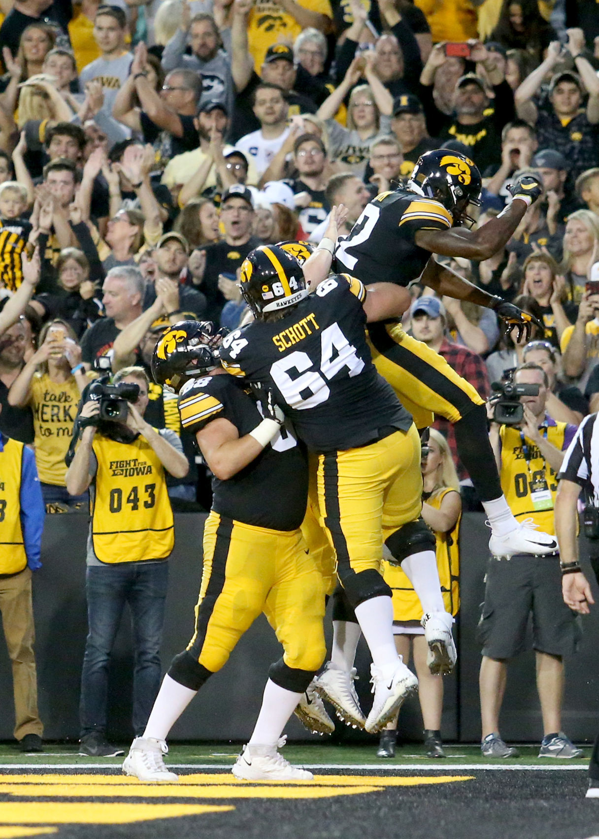 083119-qct-spt-iowa-miami-foot-012